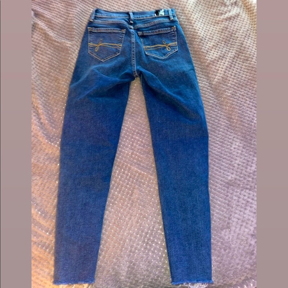 Jeans - Picture 2 of 2